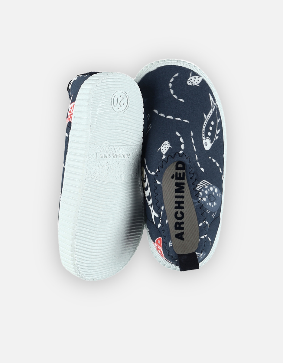 Printed water shoes