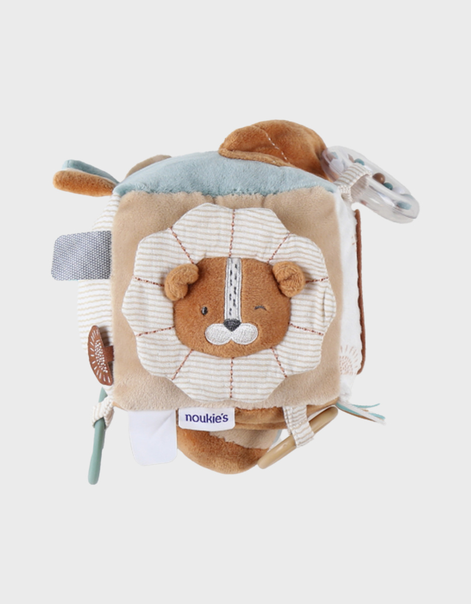 Veloudoux Babou & Kendi activity cube