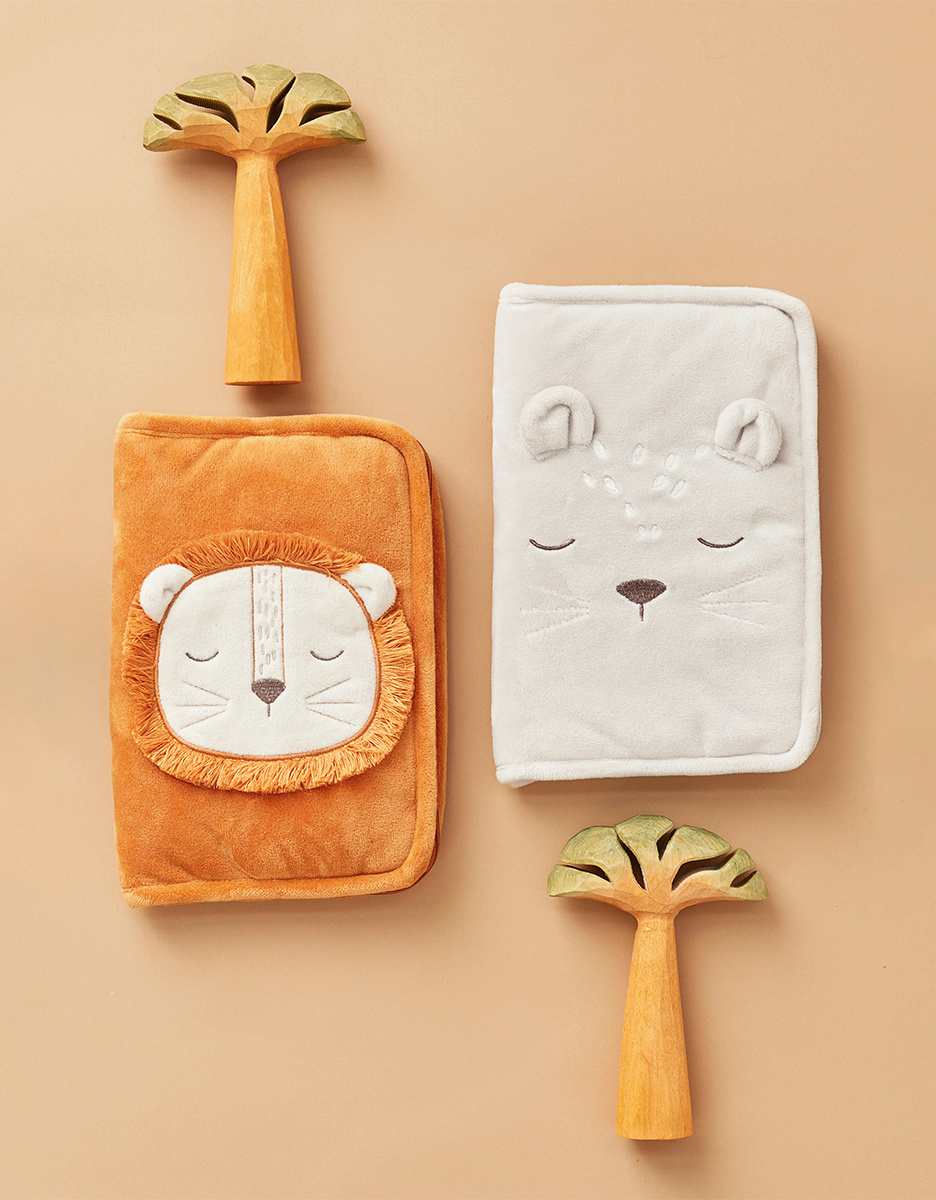 Protège carnet de santé Babou en Veloudoux, caramel