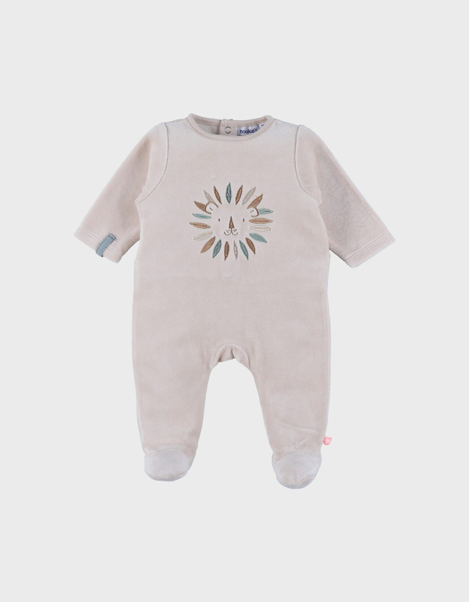 Beige velours pyjama met geborduurde leeuw
