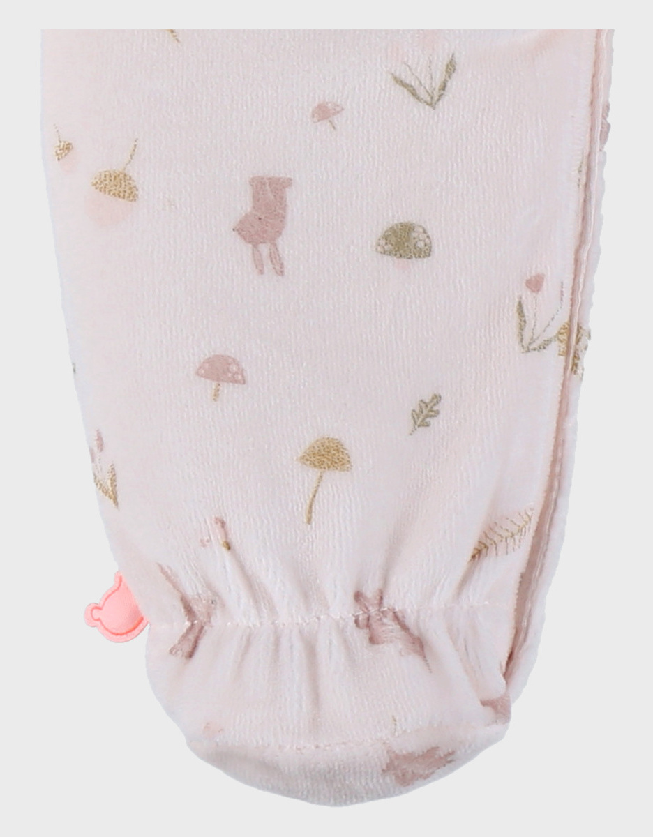 Roze velours pyjama met ruches
