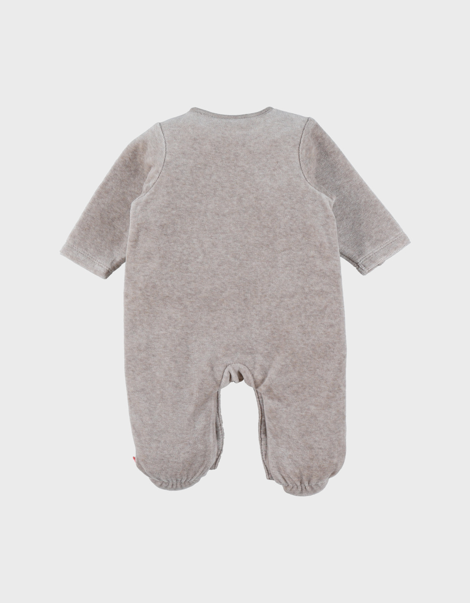 Beige babypyjama met zeehondenborduursel in fluweel
