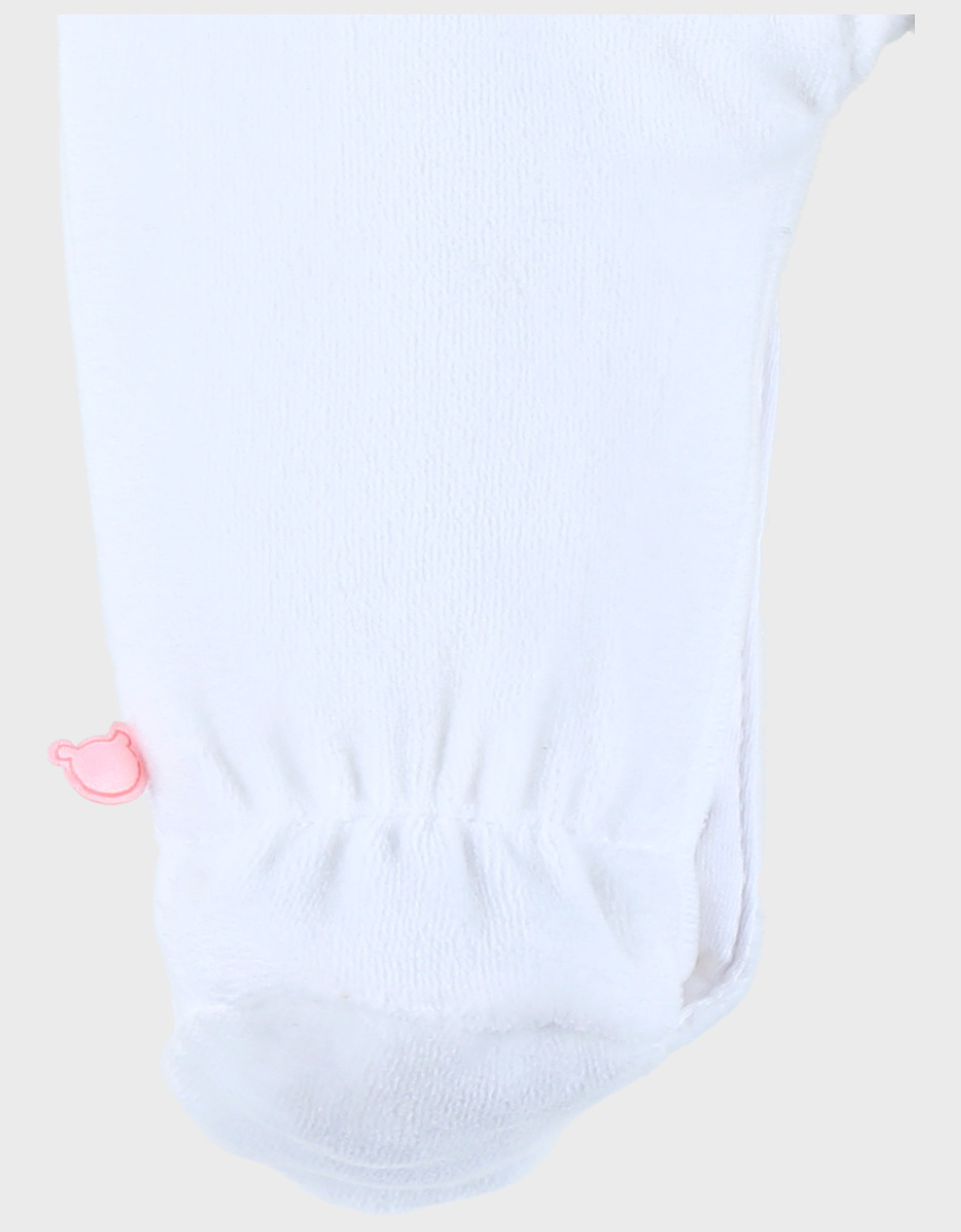 Witte babypyjama met schapenborduursel in fluweel
