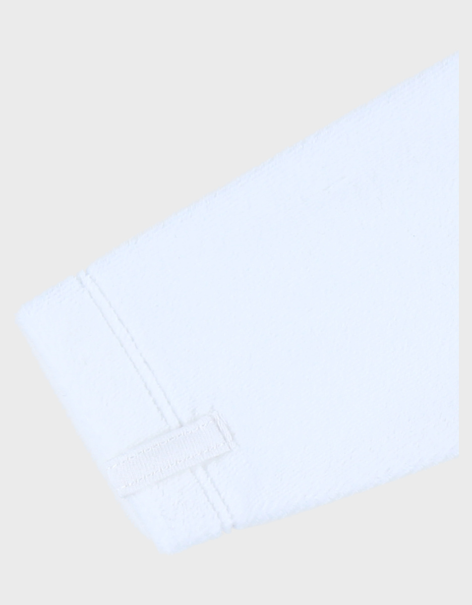 Velours baby pyjama met kattenborduursel
