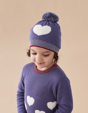 Knitted beanie with heart, navy