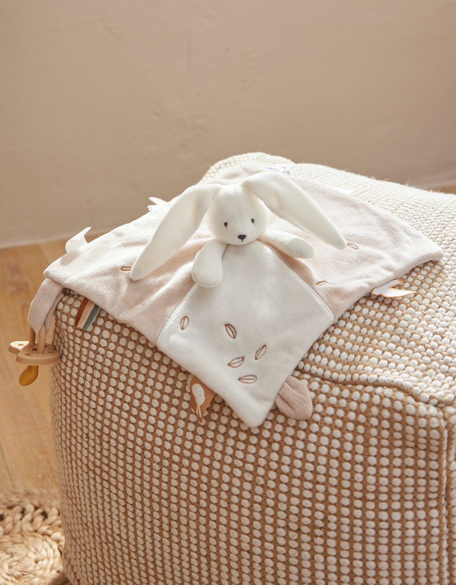 Comforter Snow, Rabbit