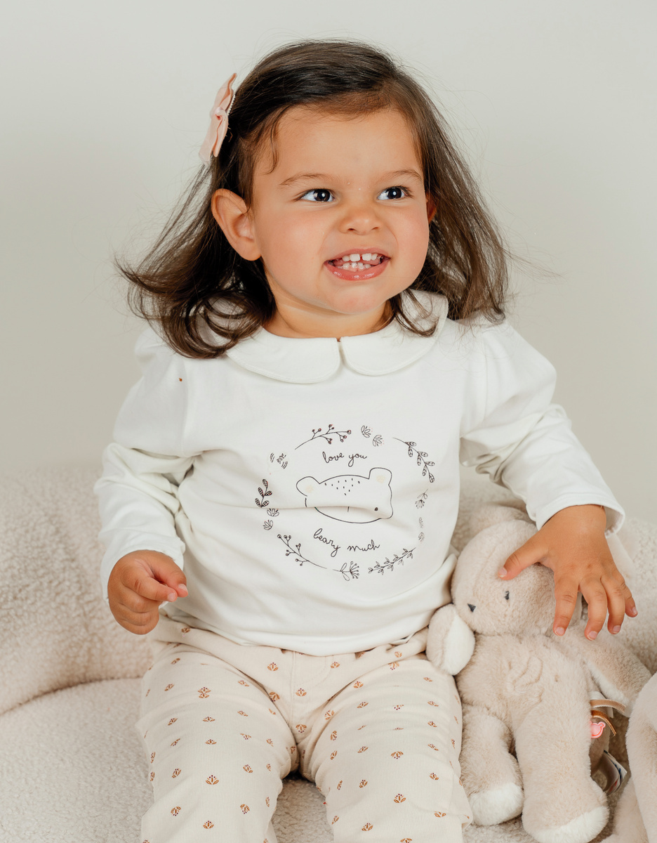 Ribfluwelen broek met bloemenmotief in zachtroze
