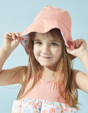 Reversible hat with butterfly print, multicolor/coral
