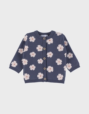 Gebreid vest met blauwe bloemen
