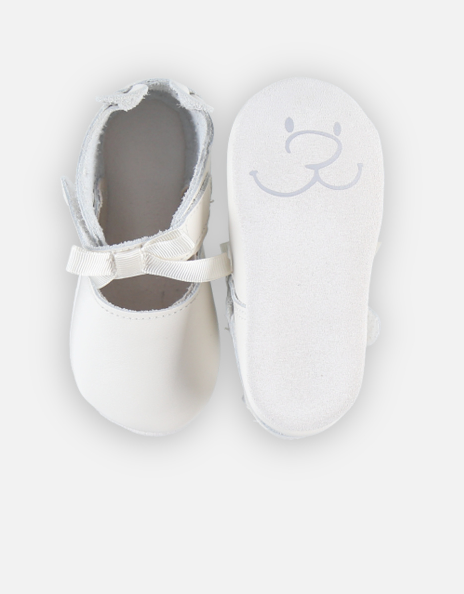 Chaussons en cuir, écru