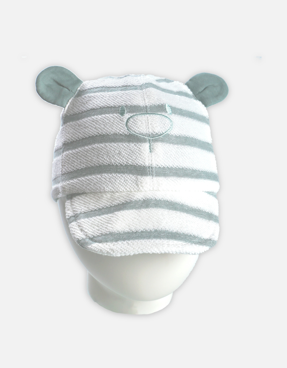 Green cotton cap with stripes