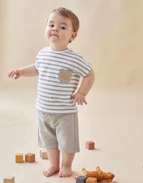 Katoenen t-shirt + short set, ecru/grijs