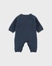 Blauwe babypyjama met gebreide tijger
