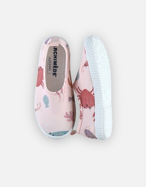 Beach shoes, light pink