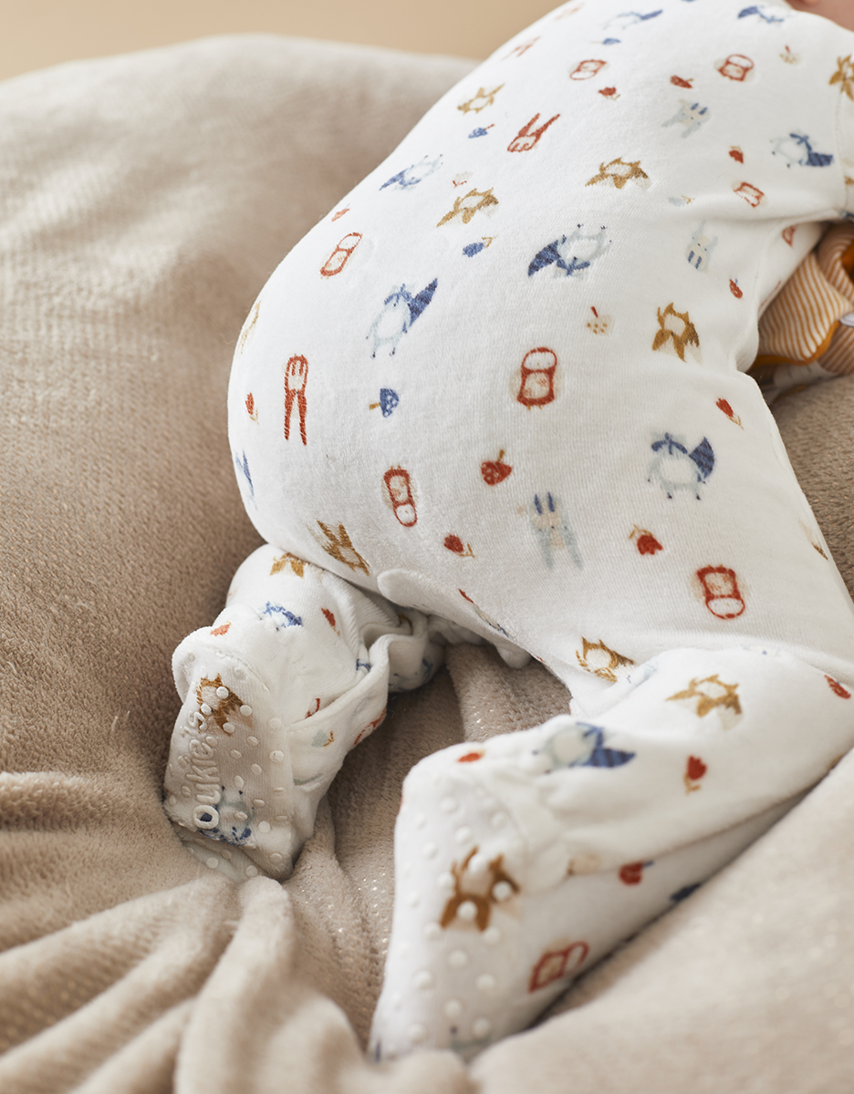 Fluwelen 1-delige pyjama met dierenprint, ecru