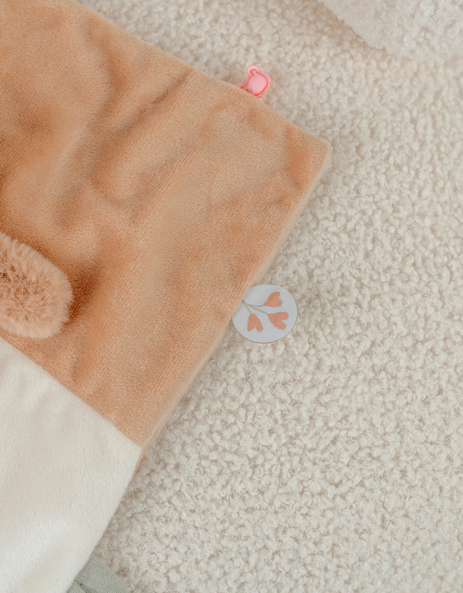 Teddy comforter - Lily
