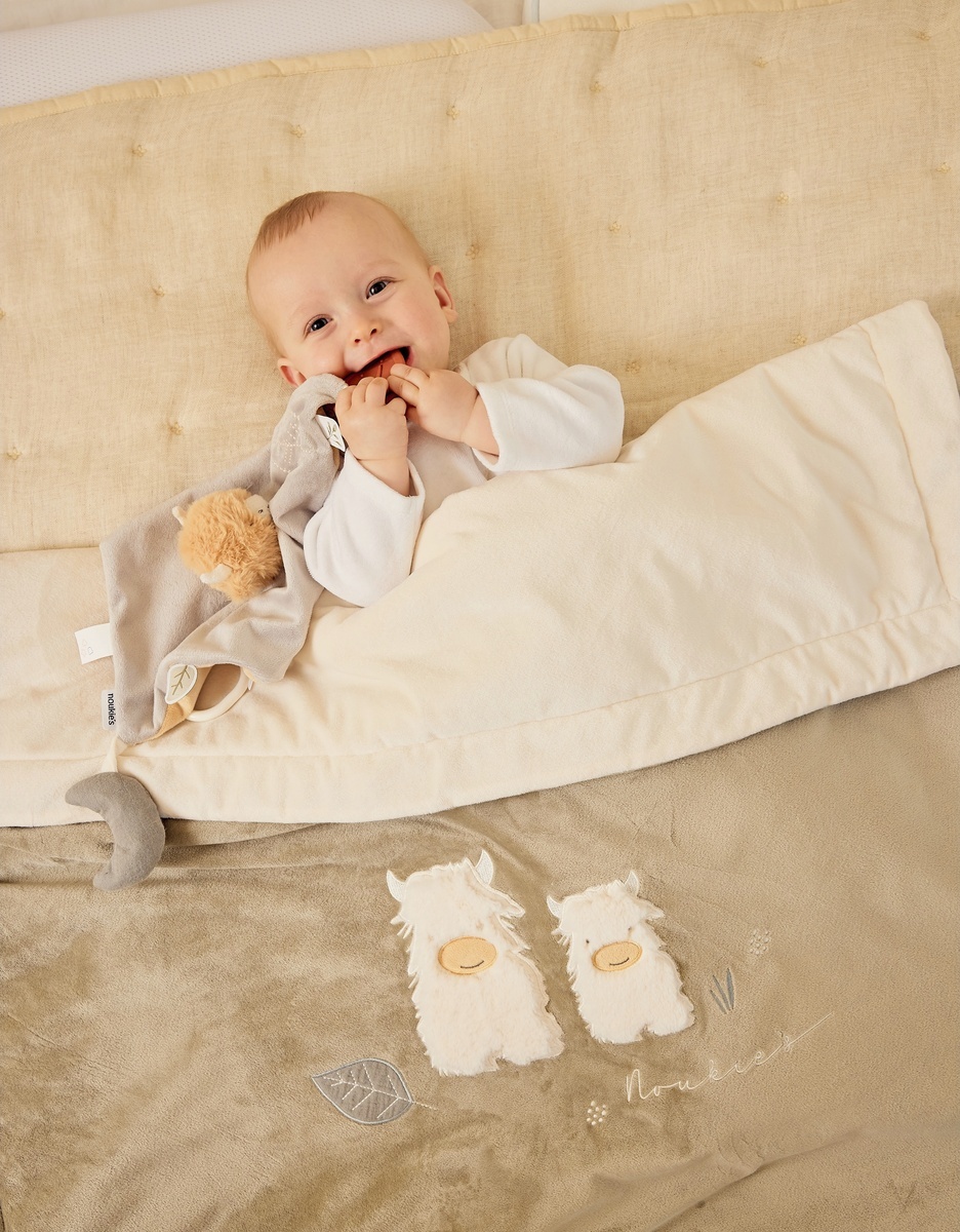 Doudou d’activités – Fluffy Cow