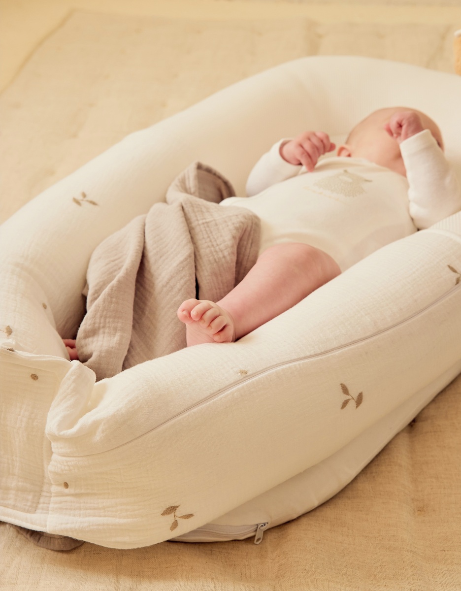 Ecru organic muslin embroidered cocoon – Fluffy Orso Lily
