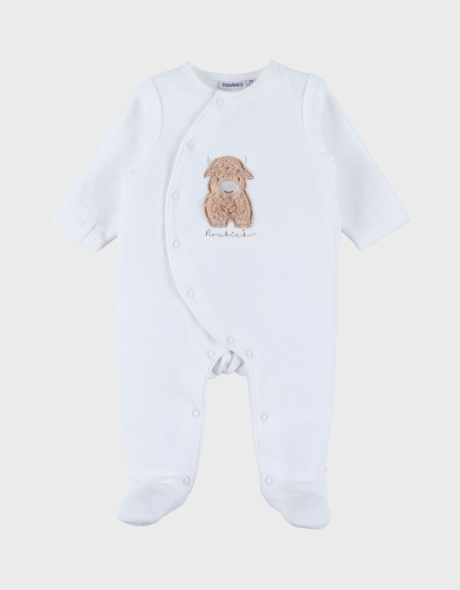 Witte velours pyjama met borduursel – Fluffy
