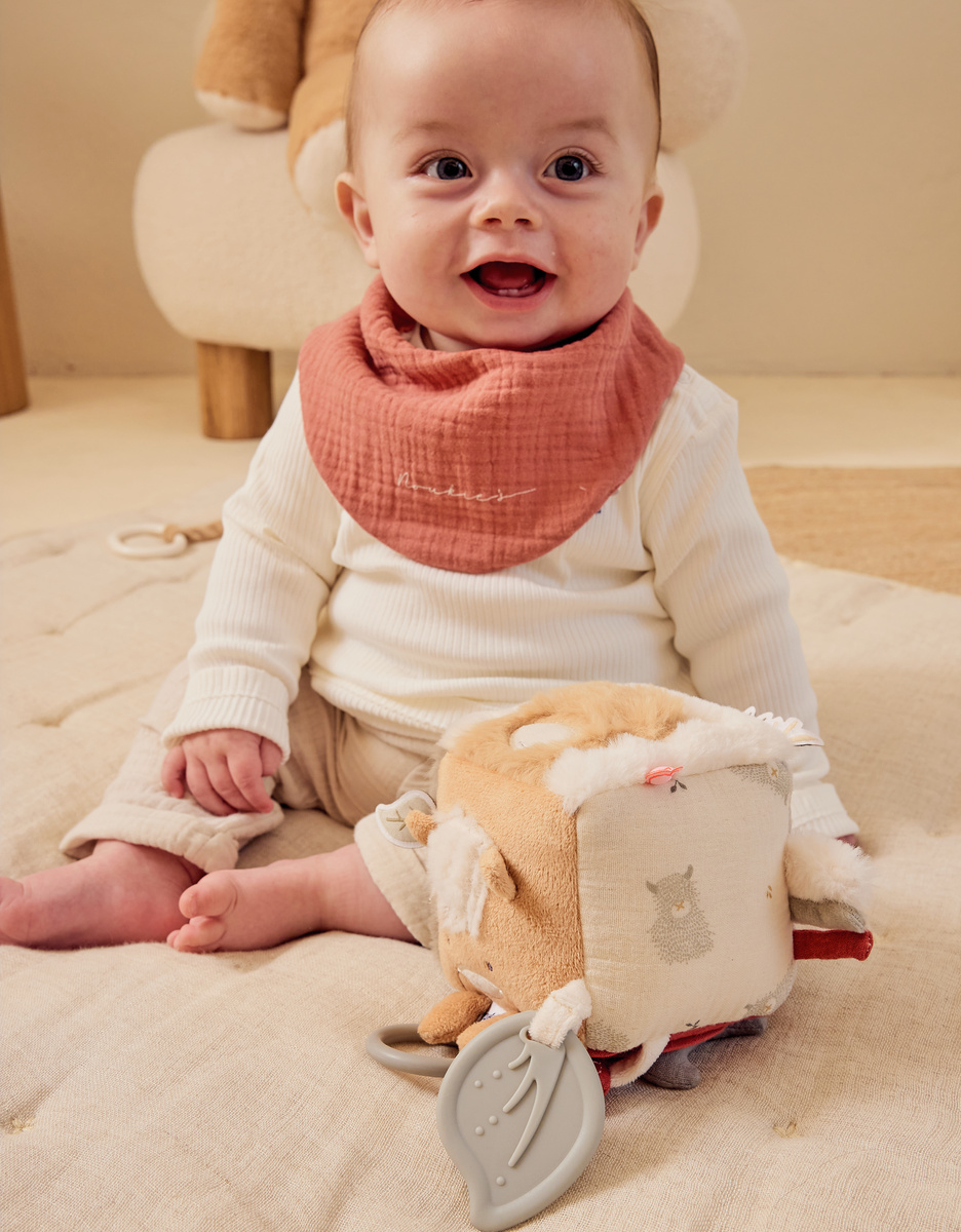 Set of 2 bibs in terry and muslin red and khaki

