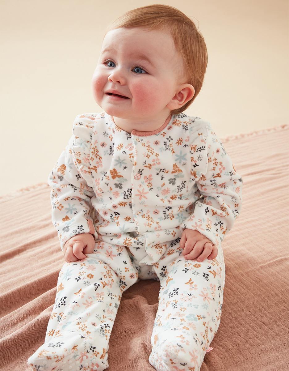 1-delige pyjama met bloemetjes uit fluweel