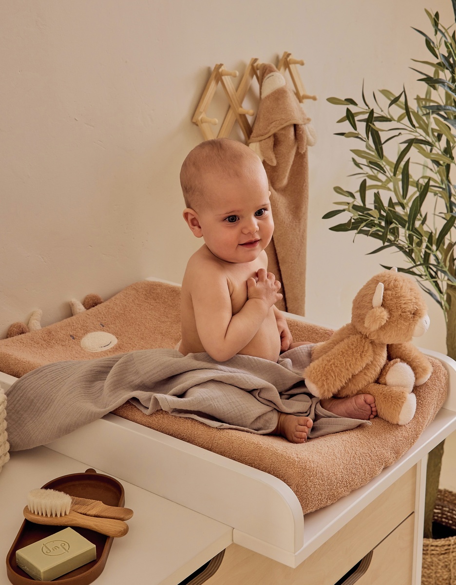 Verschoonkussen met beige badstof hoes – Fluffy
