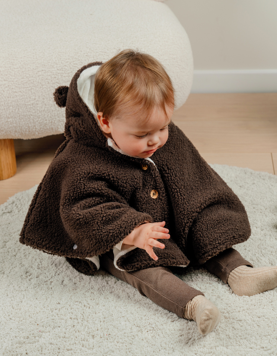 Chocoladekleurige poncho in Groloudoux®
