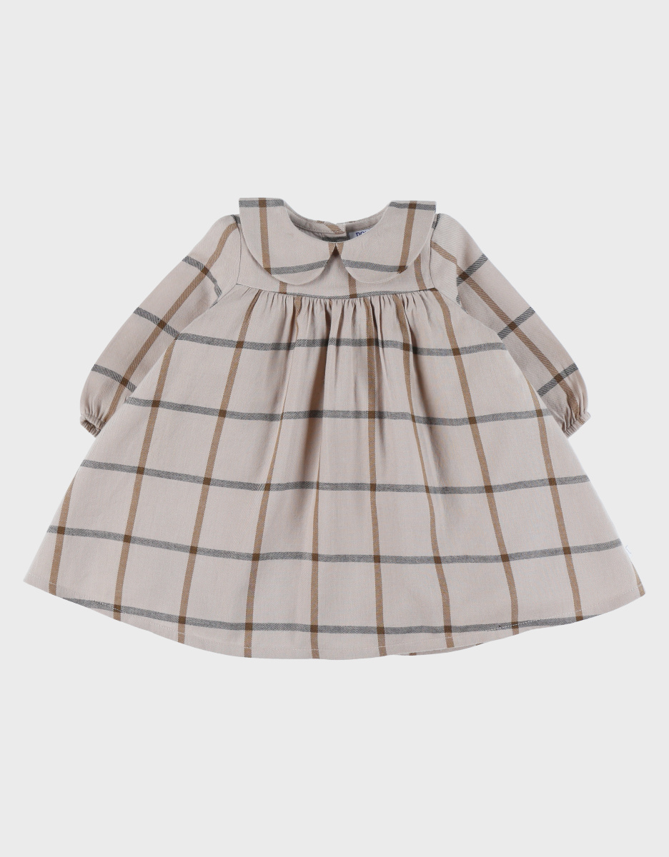 Babyjurk met beige ruitjes

