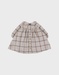 Babyjurk met beige ruitjes
