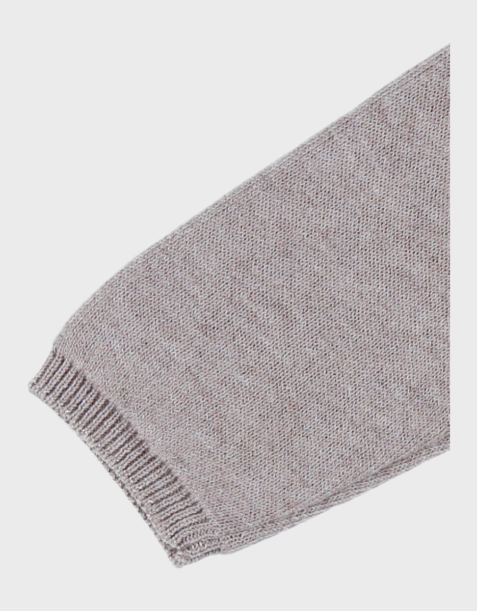 Beige gebreide jurk met hartjes
