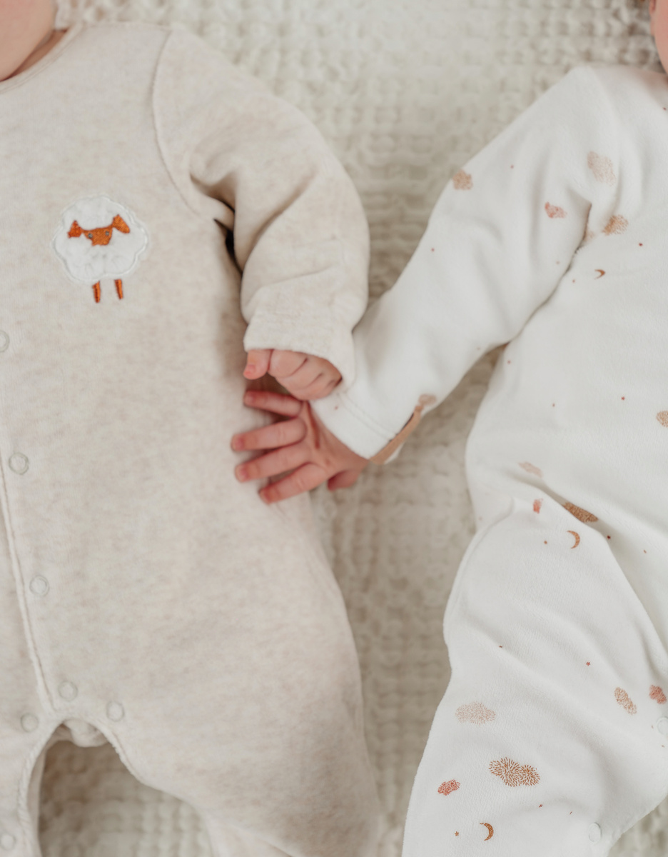 Lot de 2 pyjamas bébé en velours brodé mouton