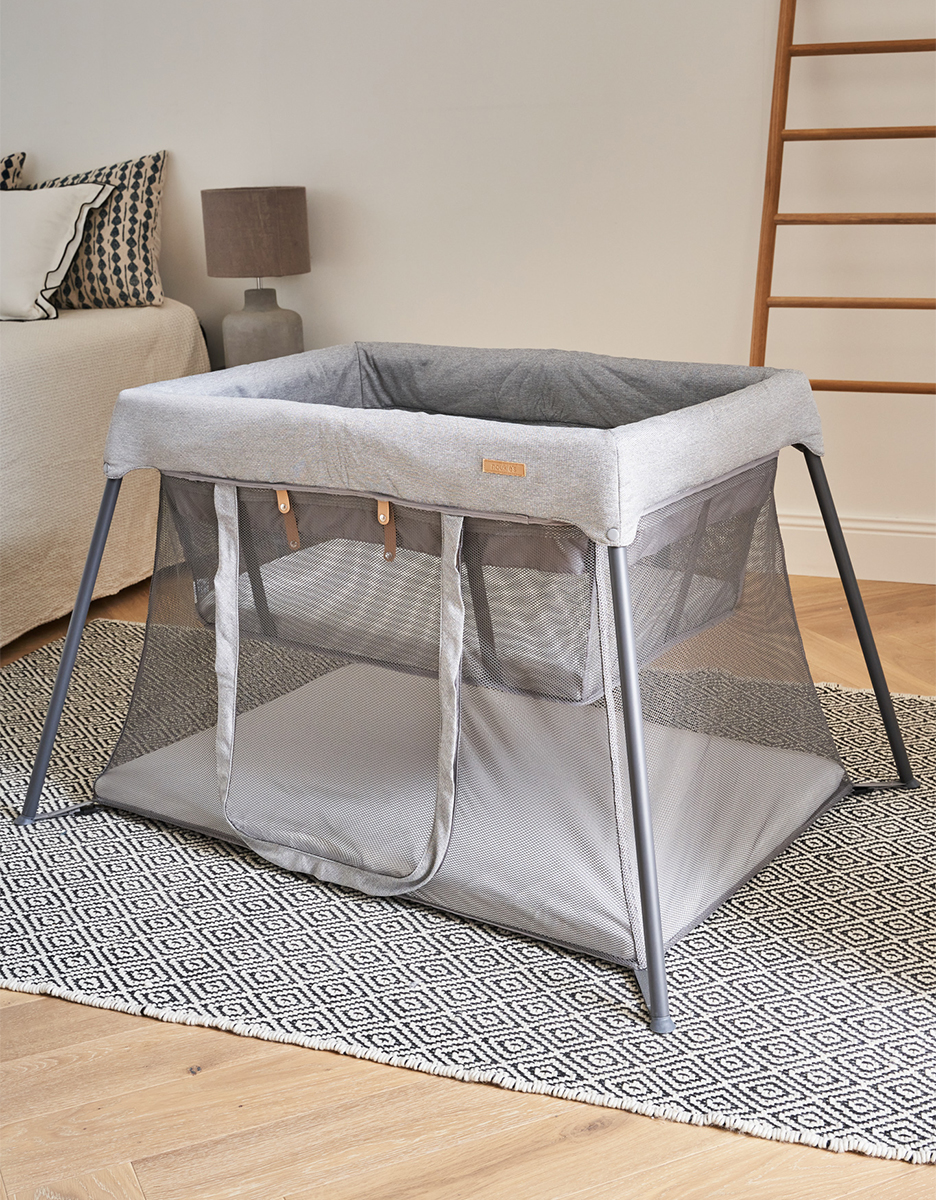 Travel cot with bassinet, grey