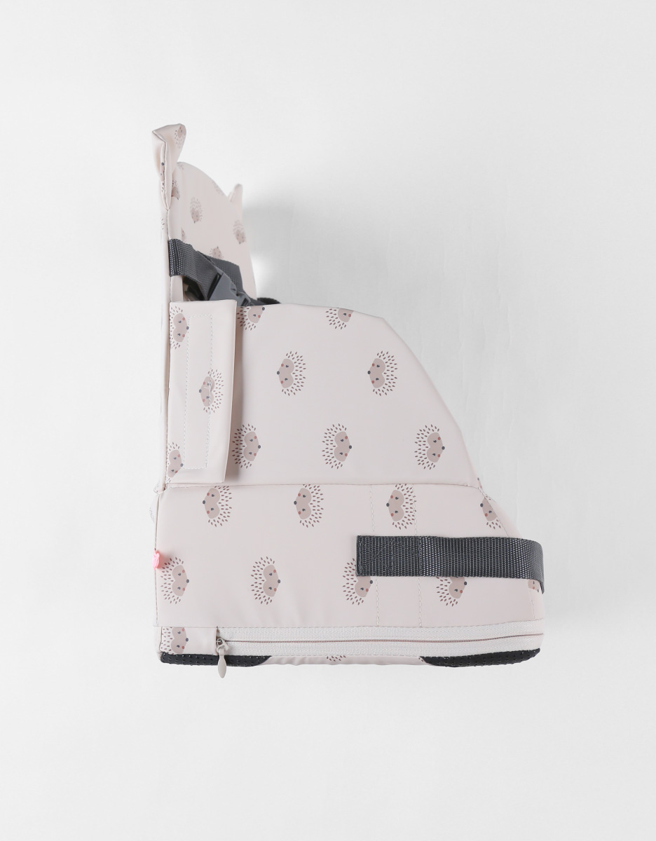 Waterproof booster seat, pale pink