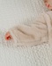 Gigoteuse en fausse fourrure beige 70 cm