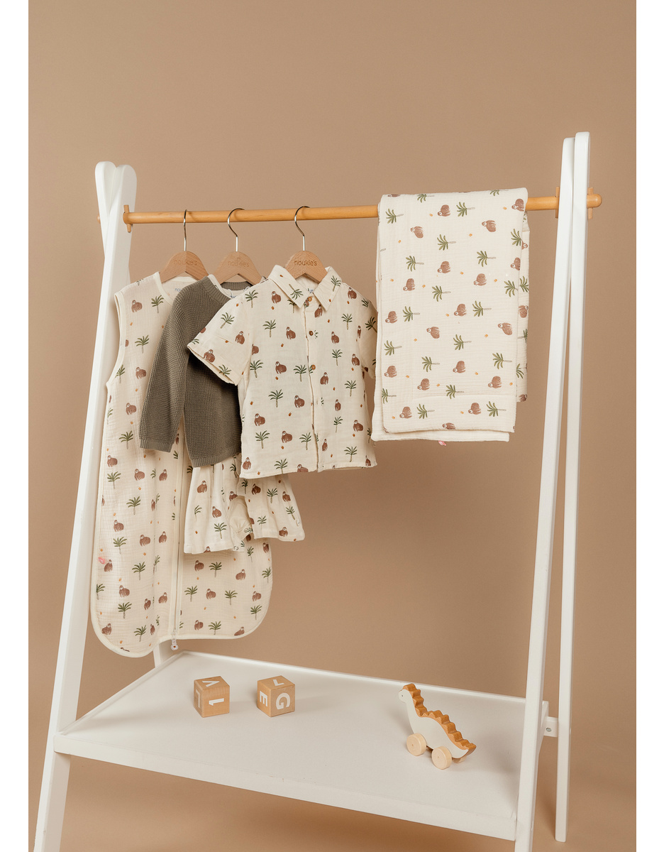 Cotton muslin blanket with a gorilla patern, off-white