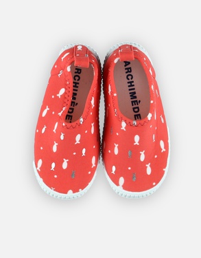 Printed water shoes