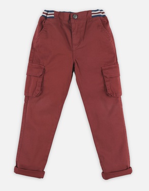 Brick-red trousers
