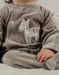 Pyjama bébé en velours kaki avec broderie zèbre