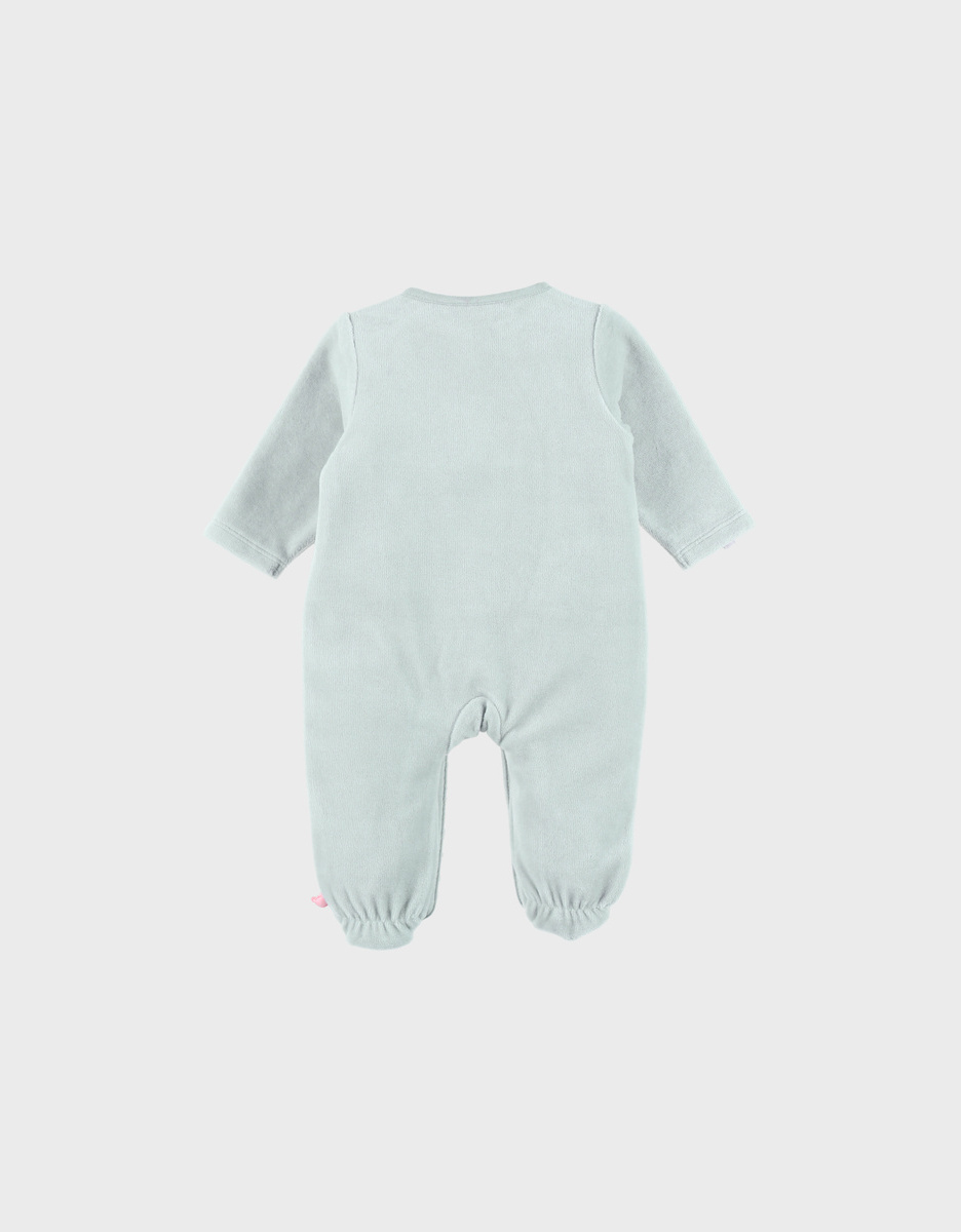 Baby pyjama van groene velours met slakkenborduursel
