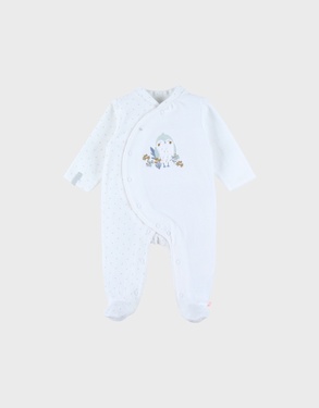 Baby pyjama van witte velours met vogelborduursel
