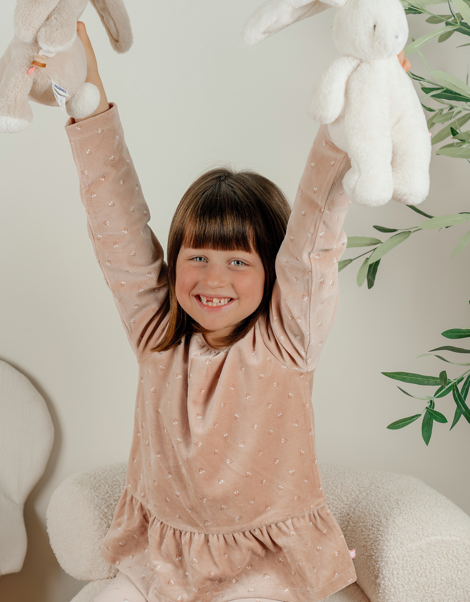 Pyjamaset van velours in lichtroze
