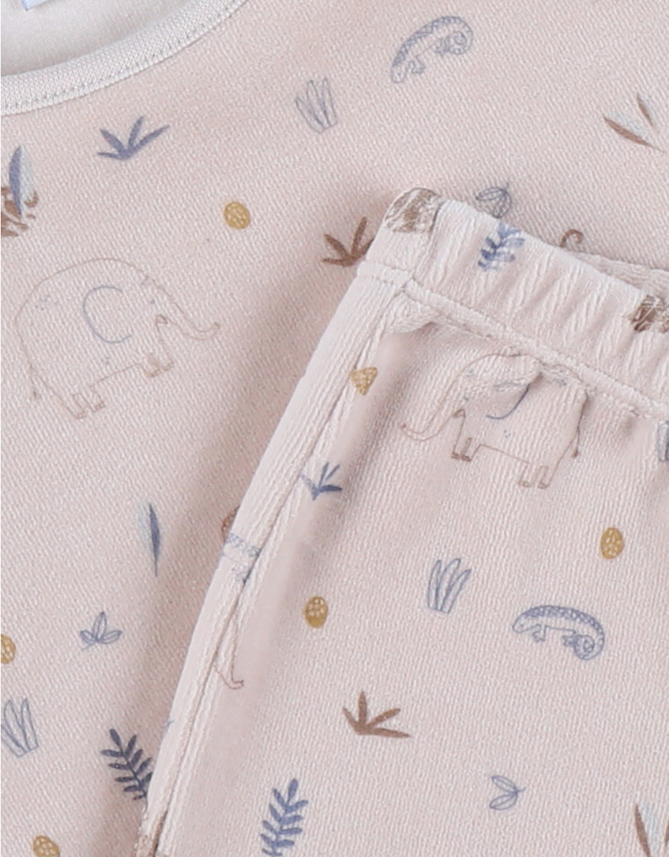 Velvet pyjama set with elephant print
