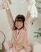 Pyjama 2 pièces en velours rose clair imprimé cerises