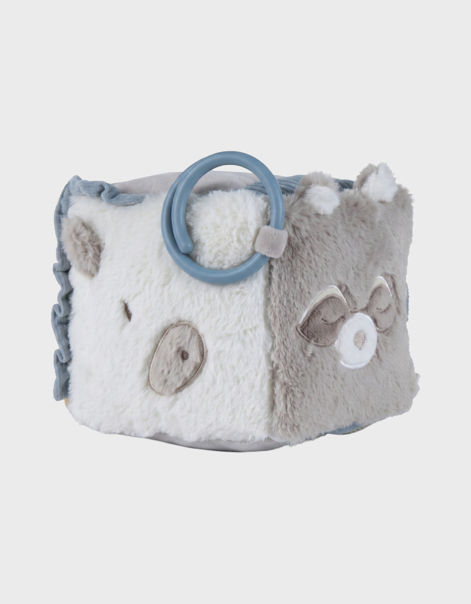 Folding activity cube