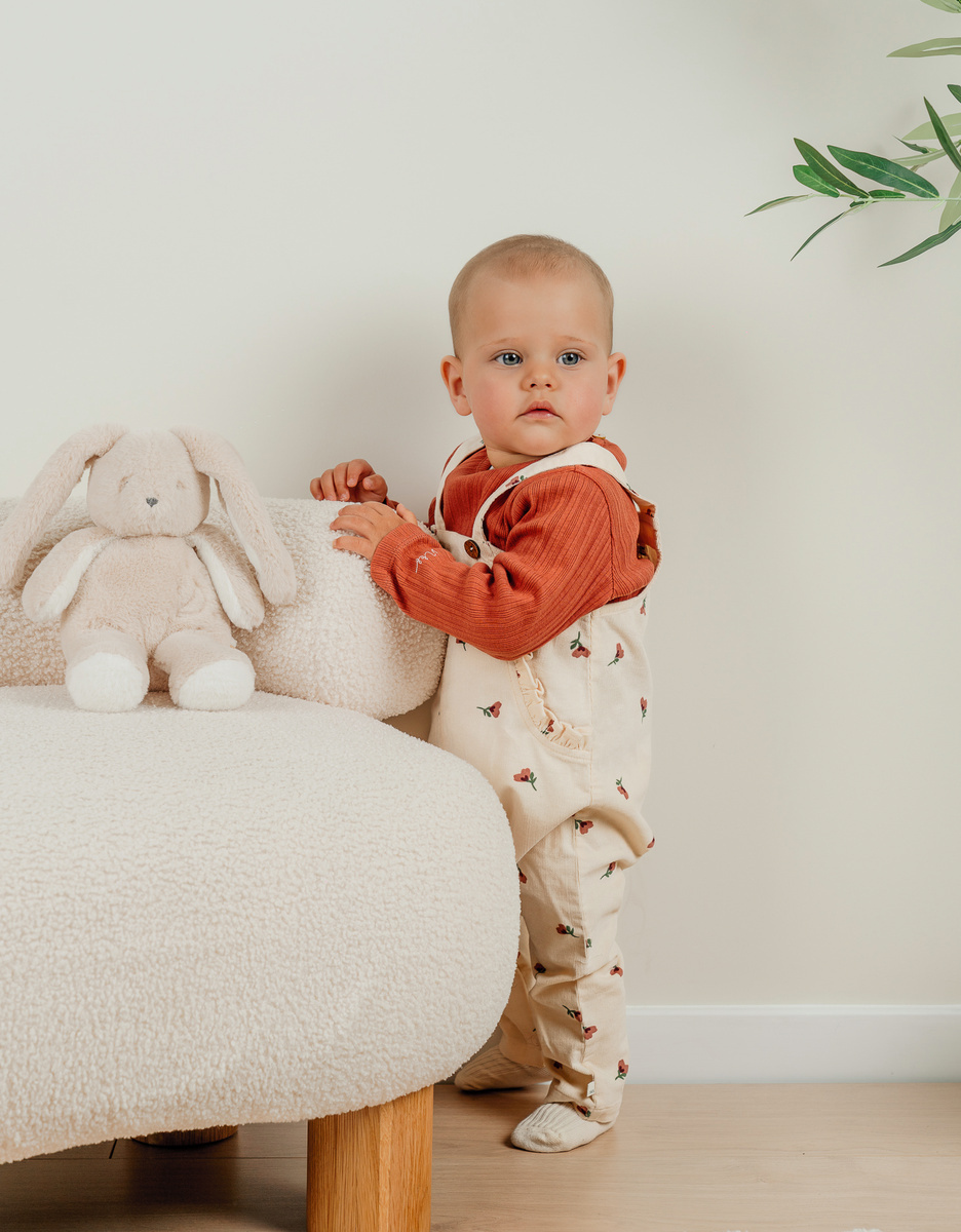 Overall en t-shirt set in jersey met hartjesmotief
