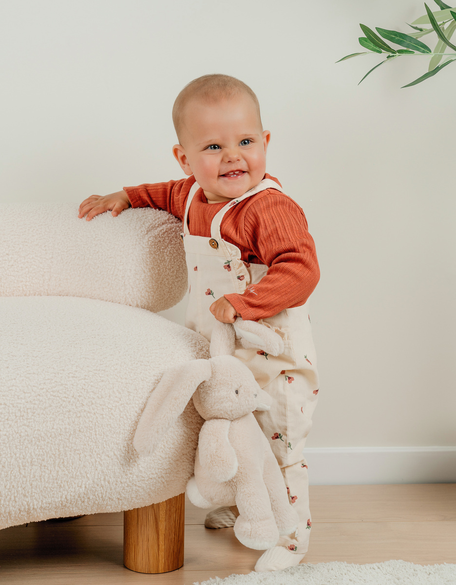 Overall en t-shirt set in jersey met hartjesmotief
