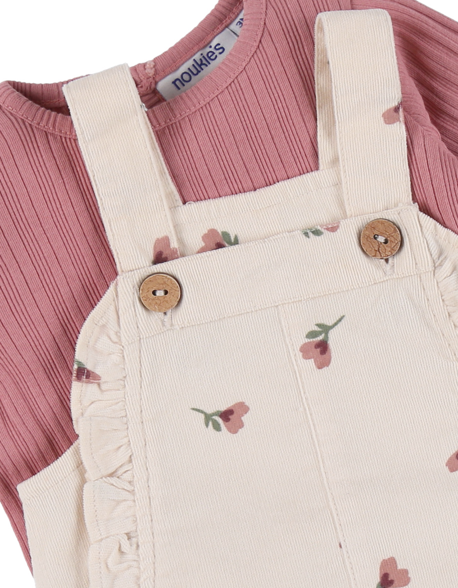 Dungarees and t-shirt set in jersey with heart pattern
