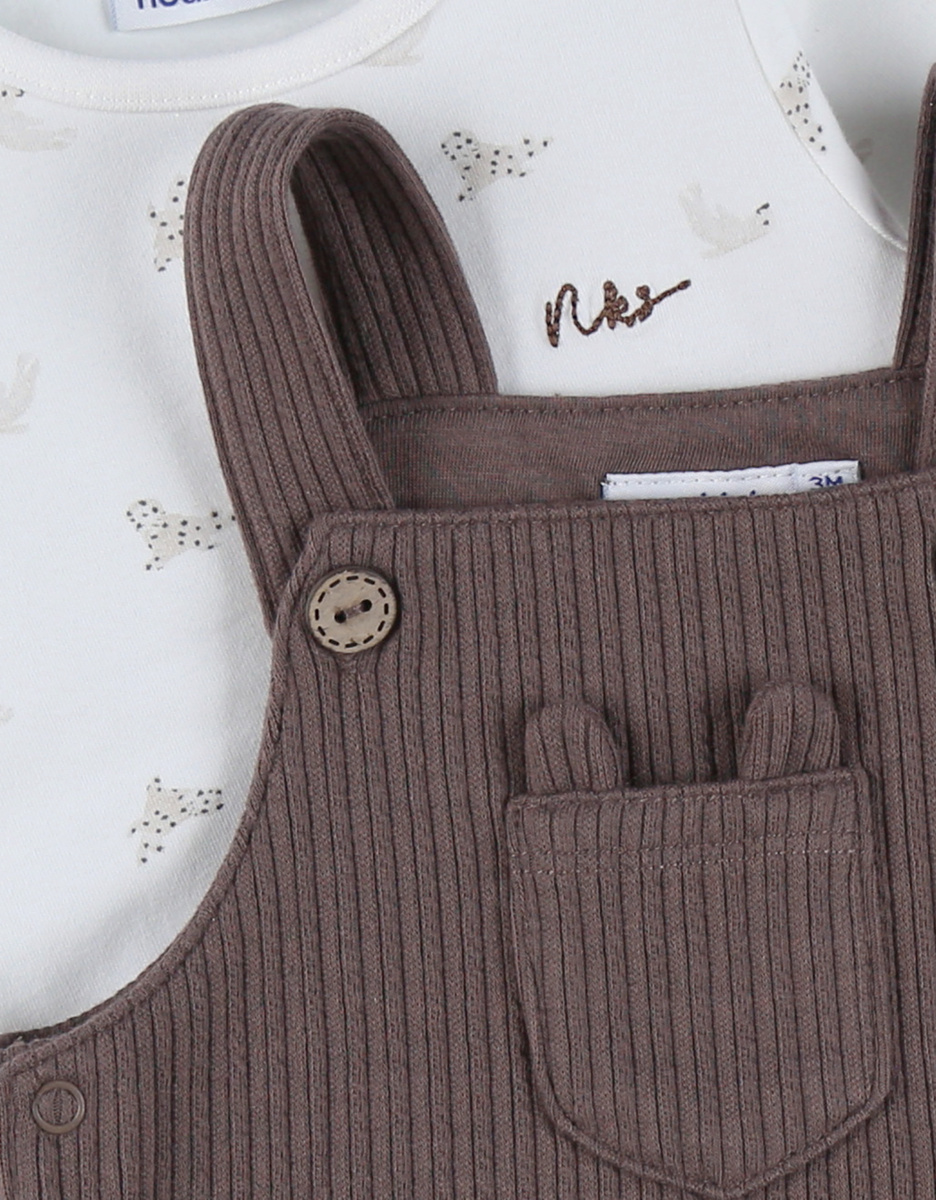 Dungarees and t-shirt set in corduroy velvet
