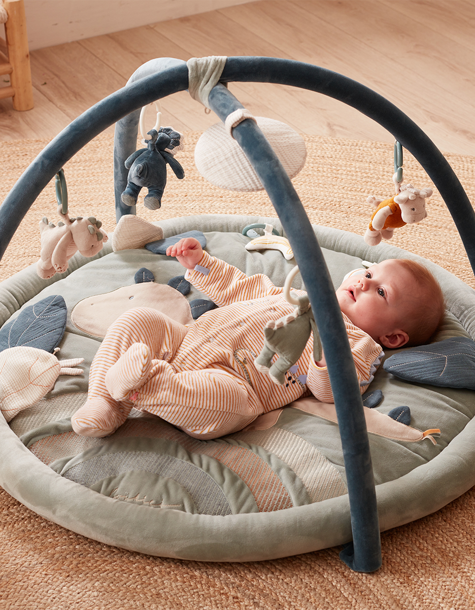 Veloudoux Stegi activity mat, green