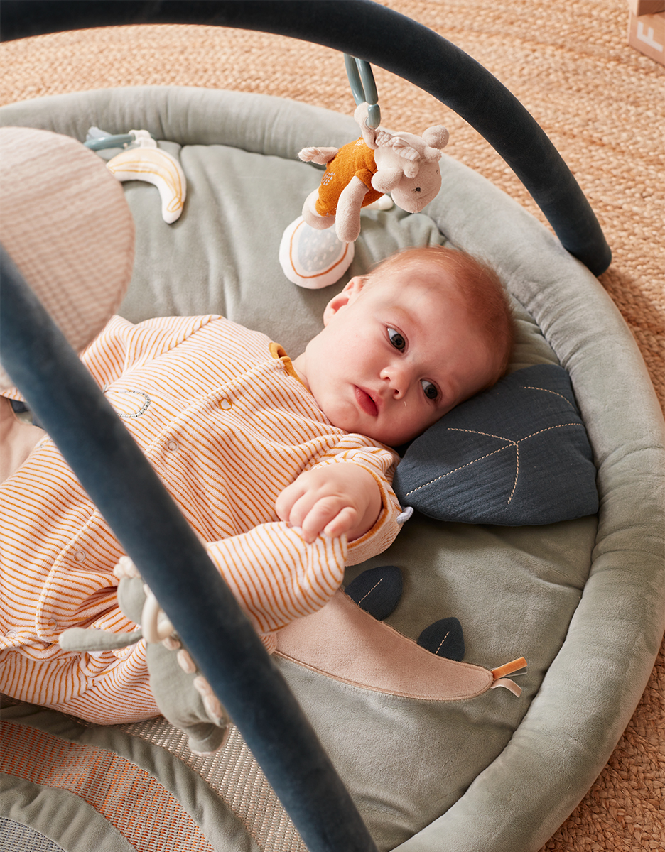 Veloudoux Stegi activity mat, green